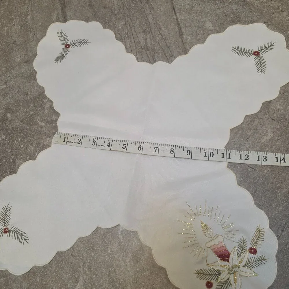 Vintage Appliqué & Embroidery Linen Bread Basket Liners christmas